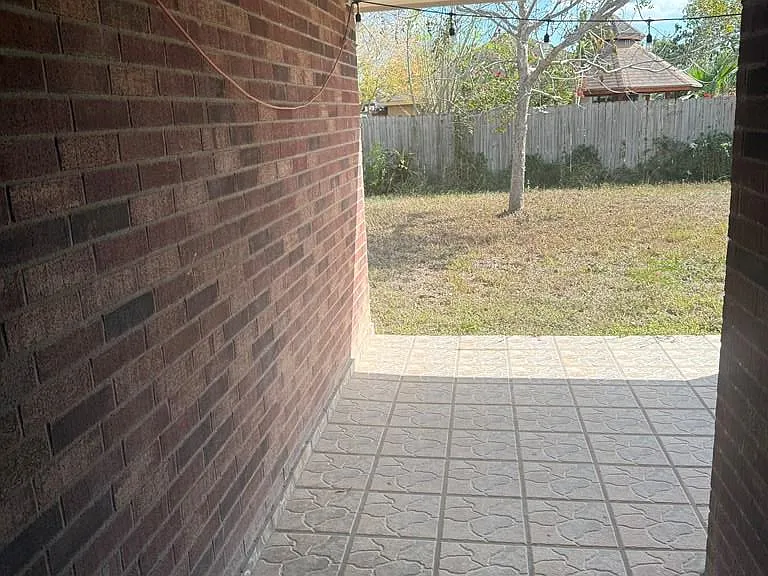 634 Rey Salomon St — Photo 21