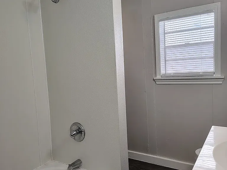 109 N School Ave #2 — Photo 9