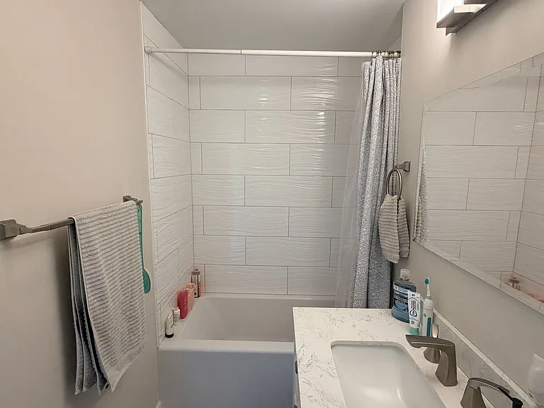 4234 Riverside Dr — Photo 23