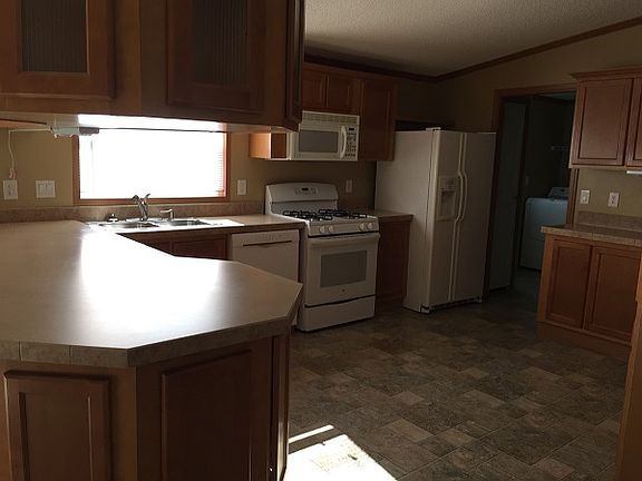 2nd image of 52371 Quaker Hill Ln