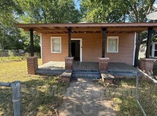 125 E Tinsley St, Griffin, GA 30223