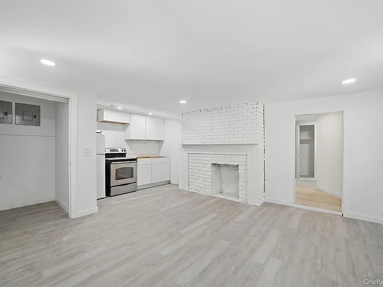 2647 E Main St #2 — Photo 3