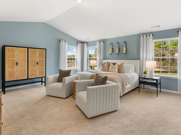 168 Moore Creek Dr, Fuquay Varina, NC 27526