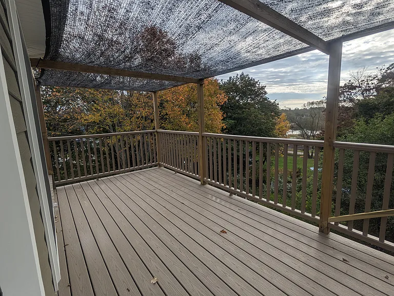 3rd Fl Deck