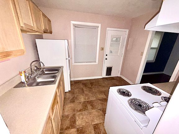 4th image of 3047 Acorn Road