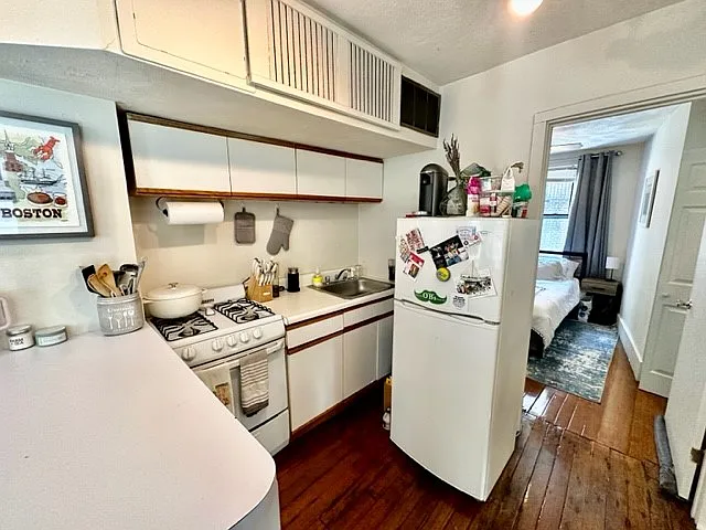 13 Charter St #3R — Photo 7