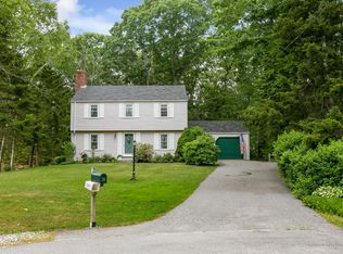 20 Ledgewood Ln, Cape Elizabeth, ME 04107