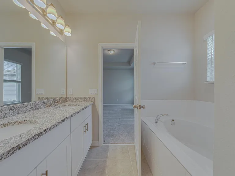 524 Venetian Palms Blvd — Photo 36