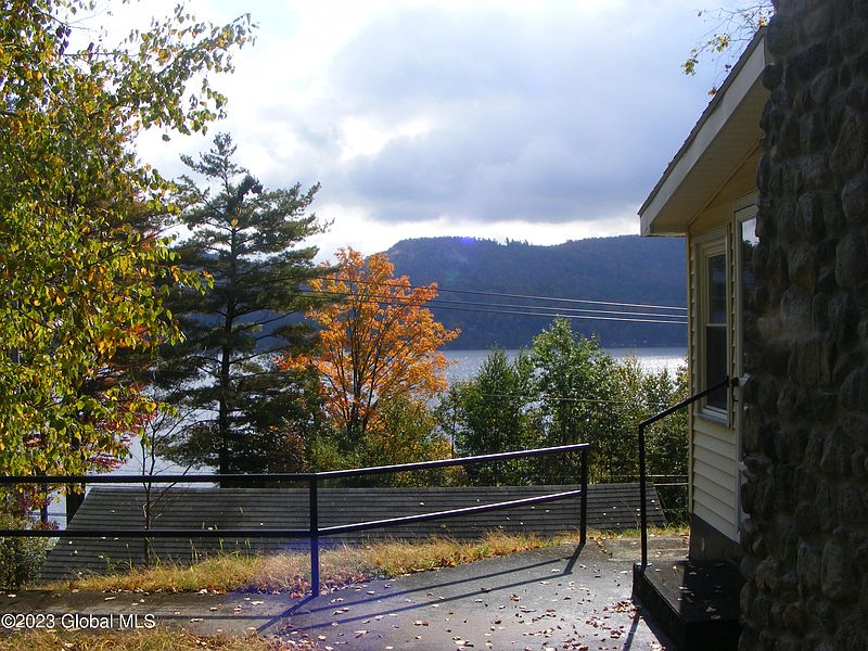 4th image of 1153 N Shore Road