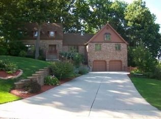 491 Amhurst Rd, Valparaiso, IN 46385