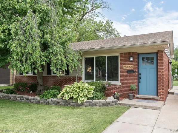 28464 Aberdeen St, Southfield, MI 48076