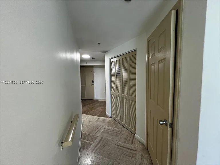 5445 Collins Ave #L3 — Photo 11