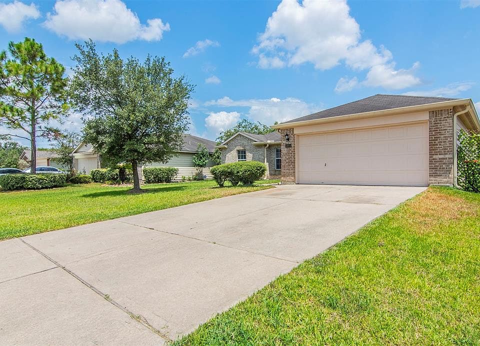 1st image of 6811 Dawn Bloom Ln