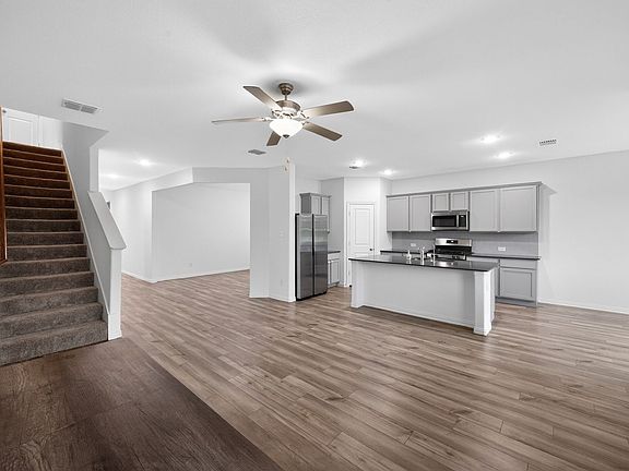 4th image of 3308 Goose Ln