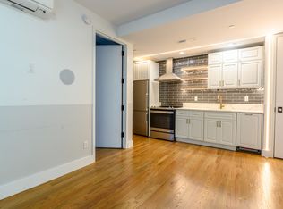 115 Stanwix St #702, Brooklyn, NY 11206