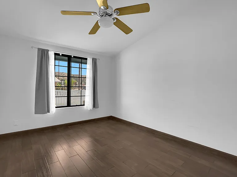 1101 E Lemon Ave — Photo 11