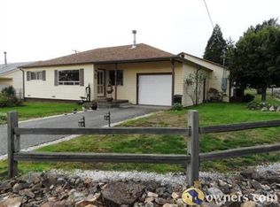 409 Linden Ln, Brookings, OR