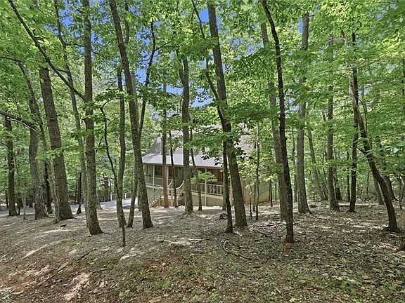 2nd image of 222 Bellflower Dr
