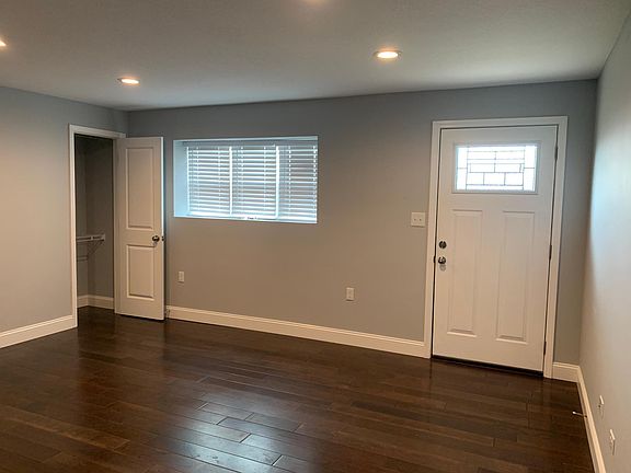 4th image of 1800 6th Ave #1