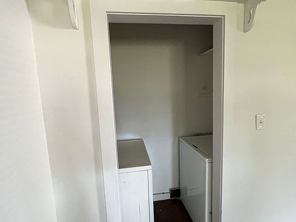 5th image of 1114 Mimosa St