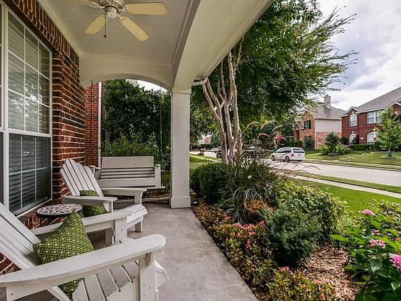 3rd image of 3909 Lily Ct