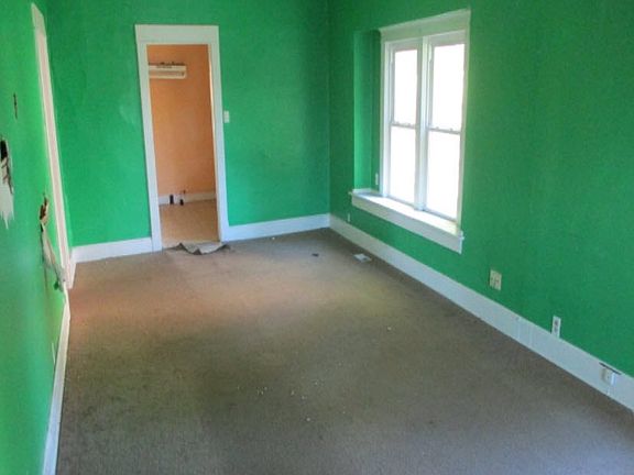 3rd image of 3218 Orville Ave