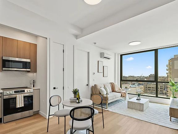 3rd image of 560 Baltic St #3G