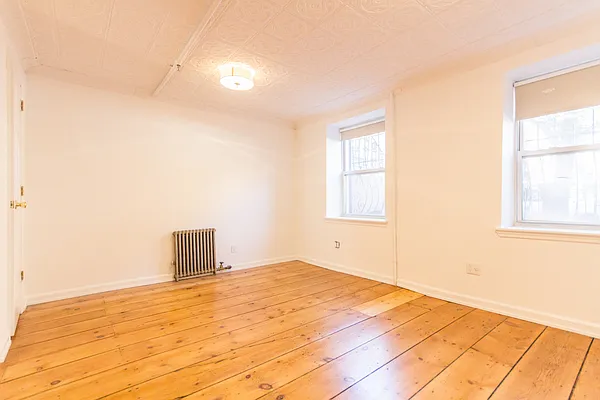 Rented by Twyford Real Estate | media 21