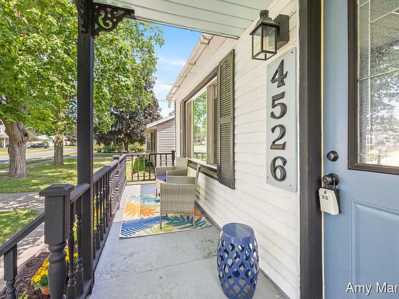 3rd image of 4526 Rhodes Ave SW