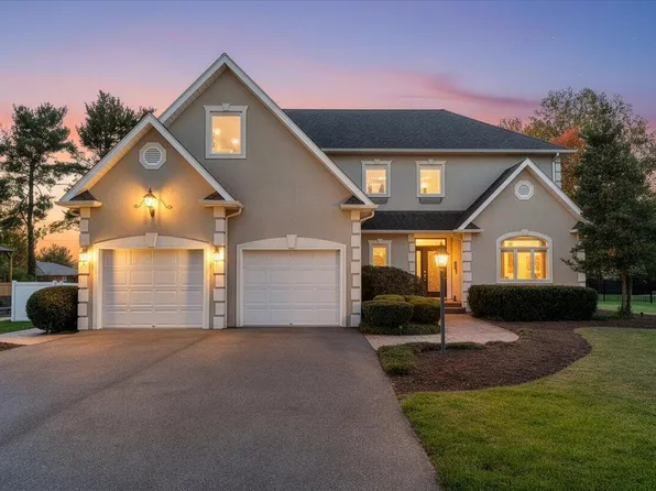 38 Corbett St, Salem, VA 24153