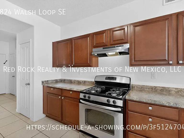 2824 Walsh Loop SE — Photo 12