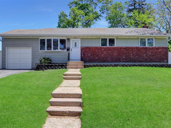 17 W 21st Street, Deer Park, NY 11729