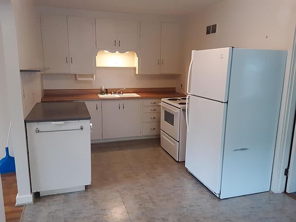 full size kitchen