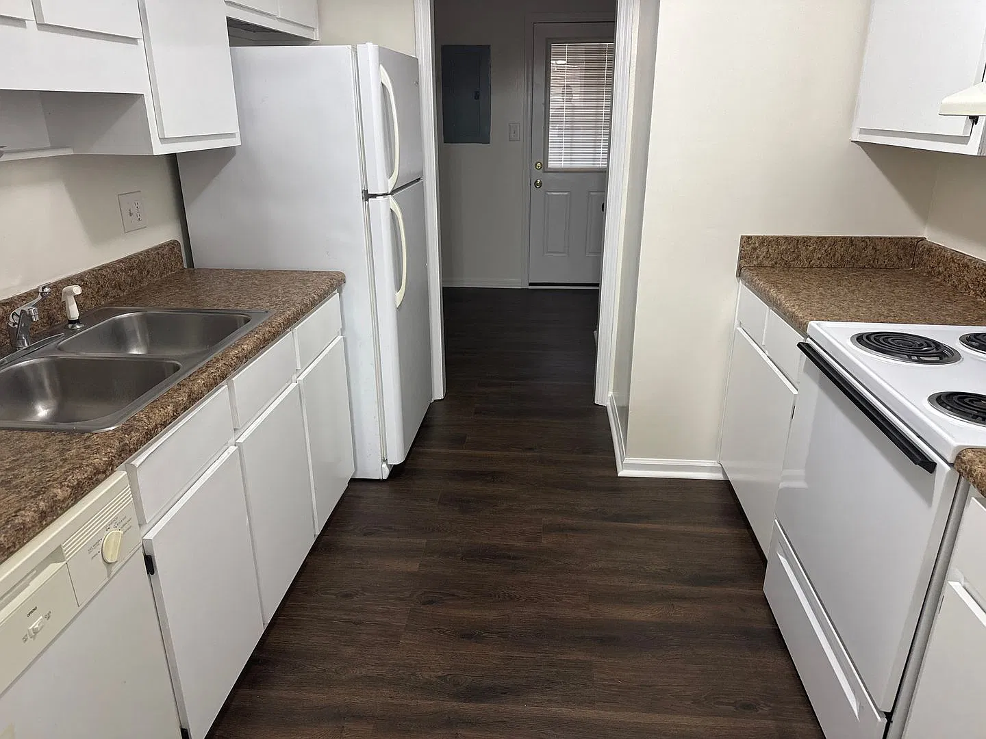 2924 Henry Street — Photo 4