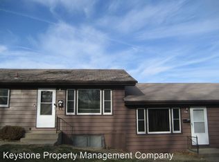 720 Woodside Dr, Iowa City, IA 52246