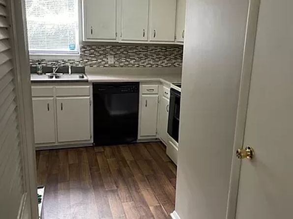 610 Cedarbrook Ct