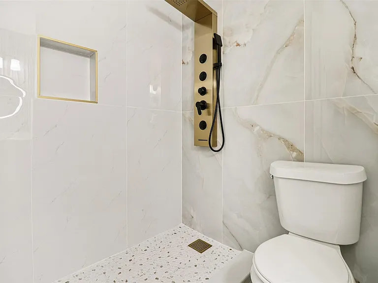 1307 Saddle Rock Dr — Photo 22