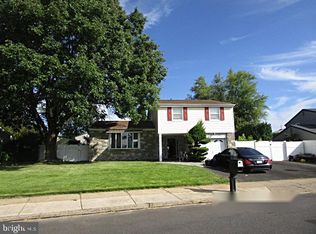 3582 W Dr, Bensalem, PA 19020