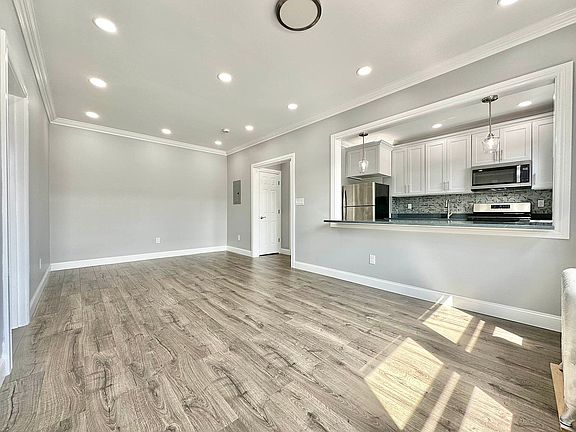 2nd image of 43-40 41st St #2R