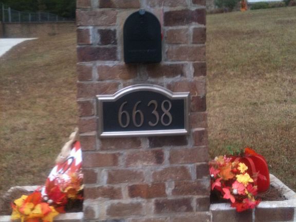 Nice full brick mailbox