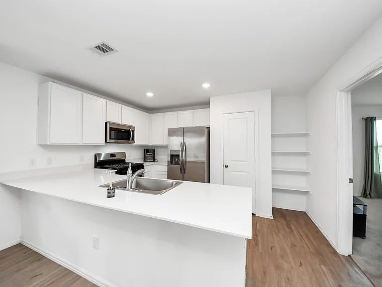 9206 Burnet Fields Dr — Photo 14