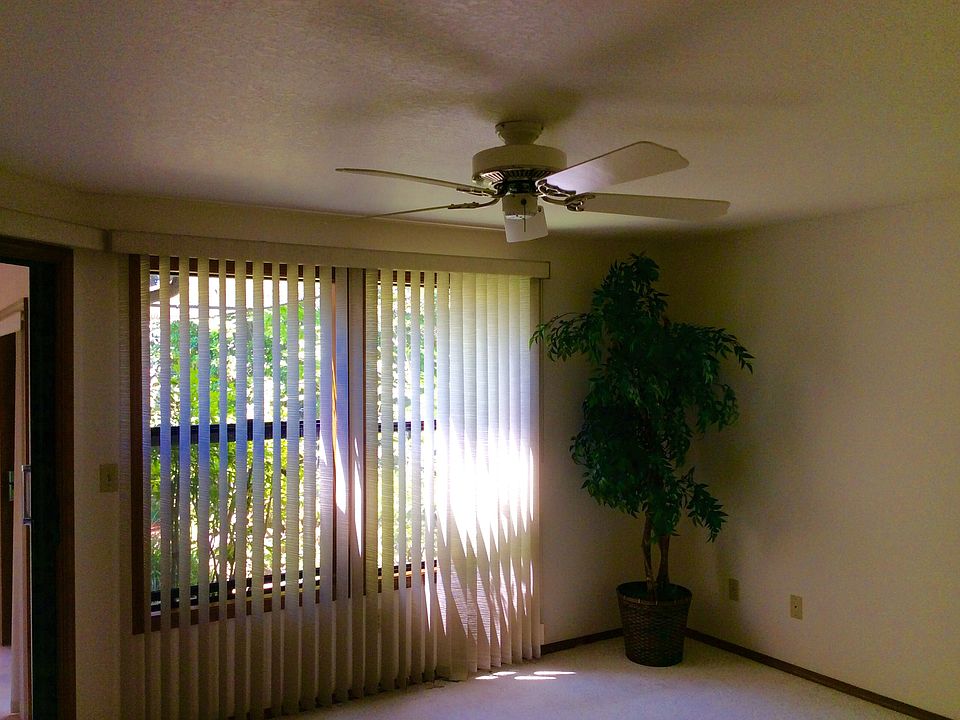 1st image of 15307 SE 33rd St