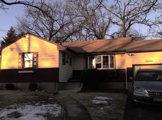 15 Henderson Ave, Valley Stream, NY 11580