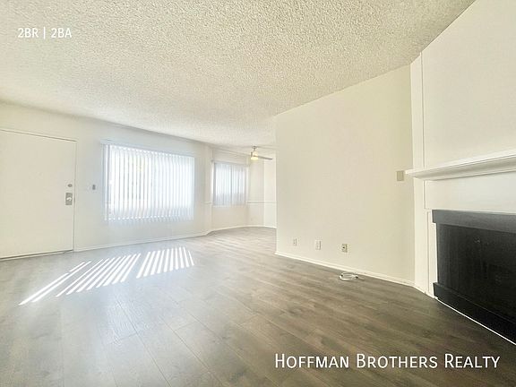 3rd image of 1119 6th St #302
