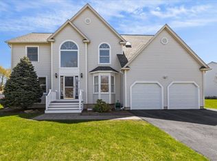 7 Whiteface St, South Burlington, VT 05403