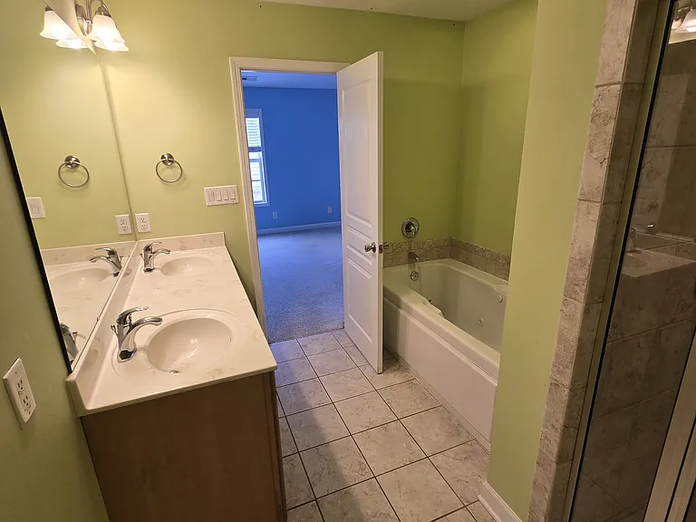 5005 Spellow Ln — Photo 46