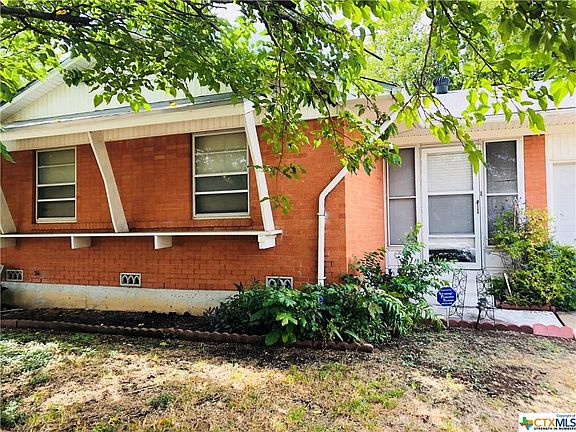 2nd image of 1309 Pine Dr