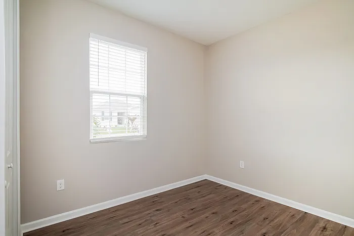 584 Lake Smart Blvd — Photo 12