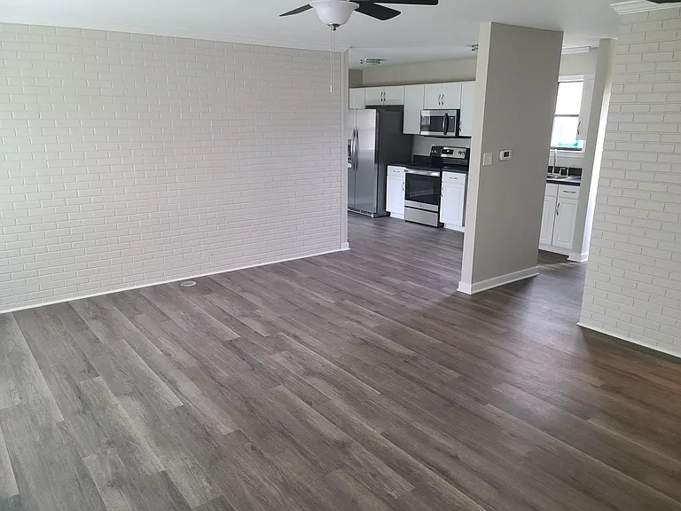 10725 Bethany Ridge Rd — Photo 2