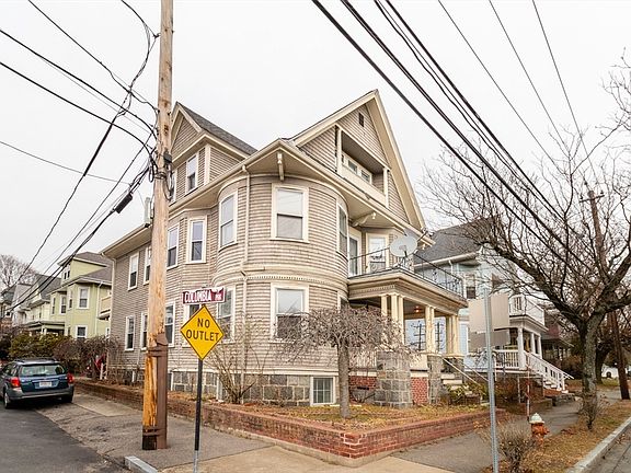 2nd image of 168 Brook Rd